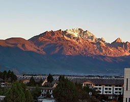 丽江融媒使用开宁慢直播设备直播玉龙雪山